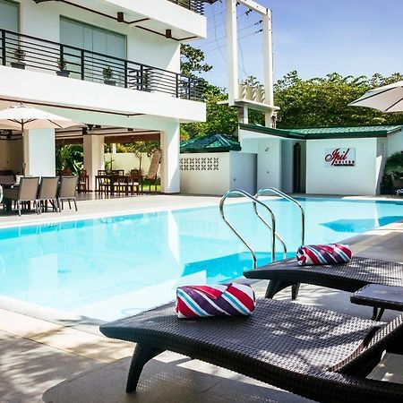 Ipil Suites Puerto Princesa Buitenkant foto