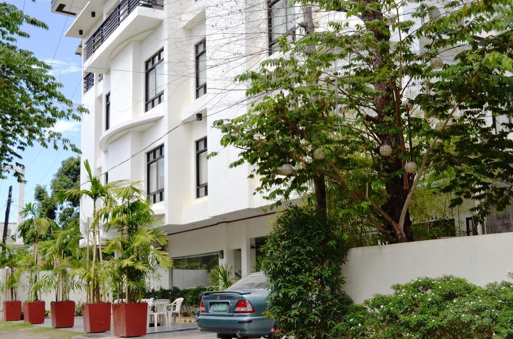 Ipil Suites Puerto Princesa Buitenkant foto