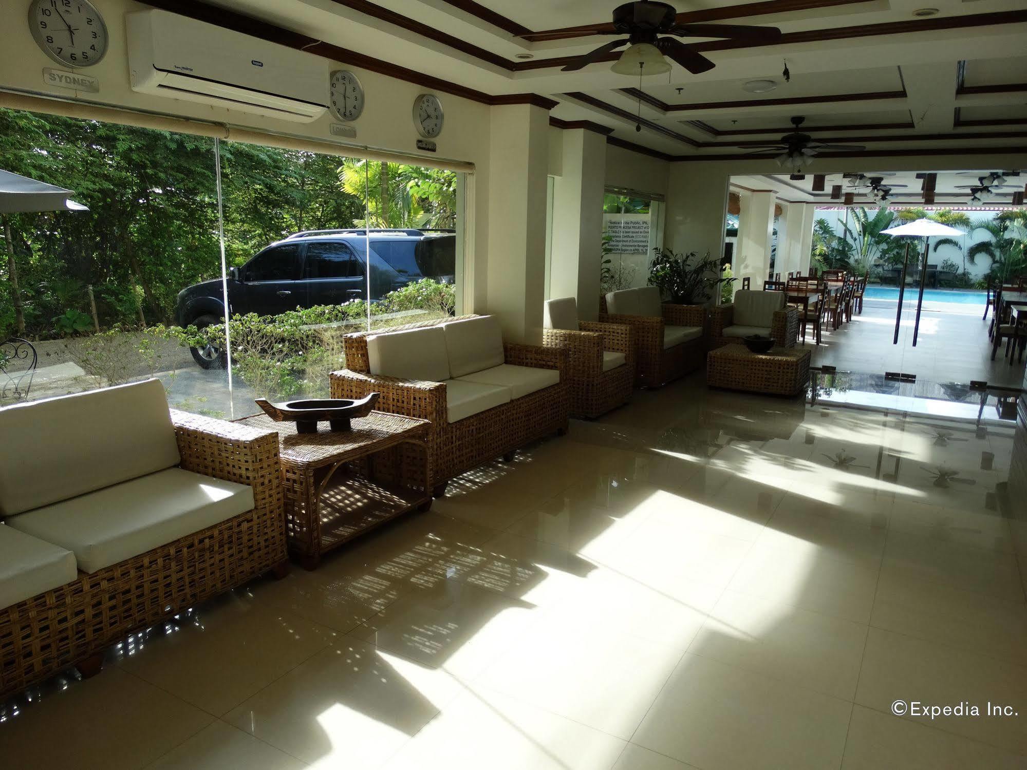 Ipil Suites Puerto Princesa Buitenkant foto
