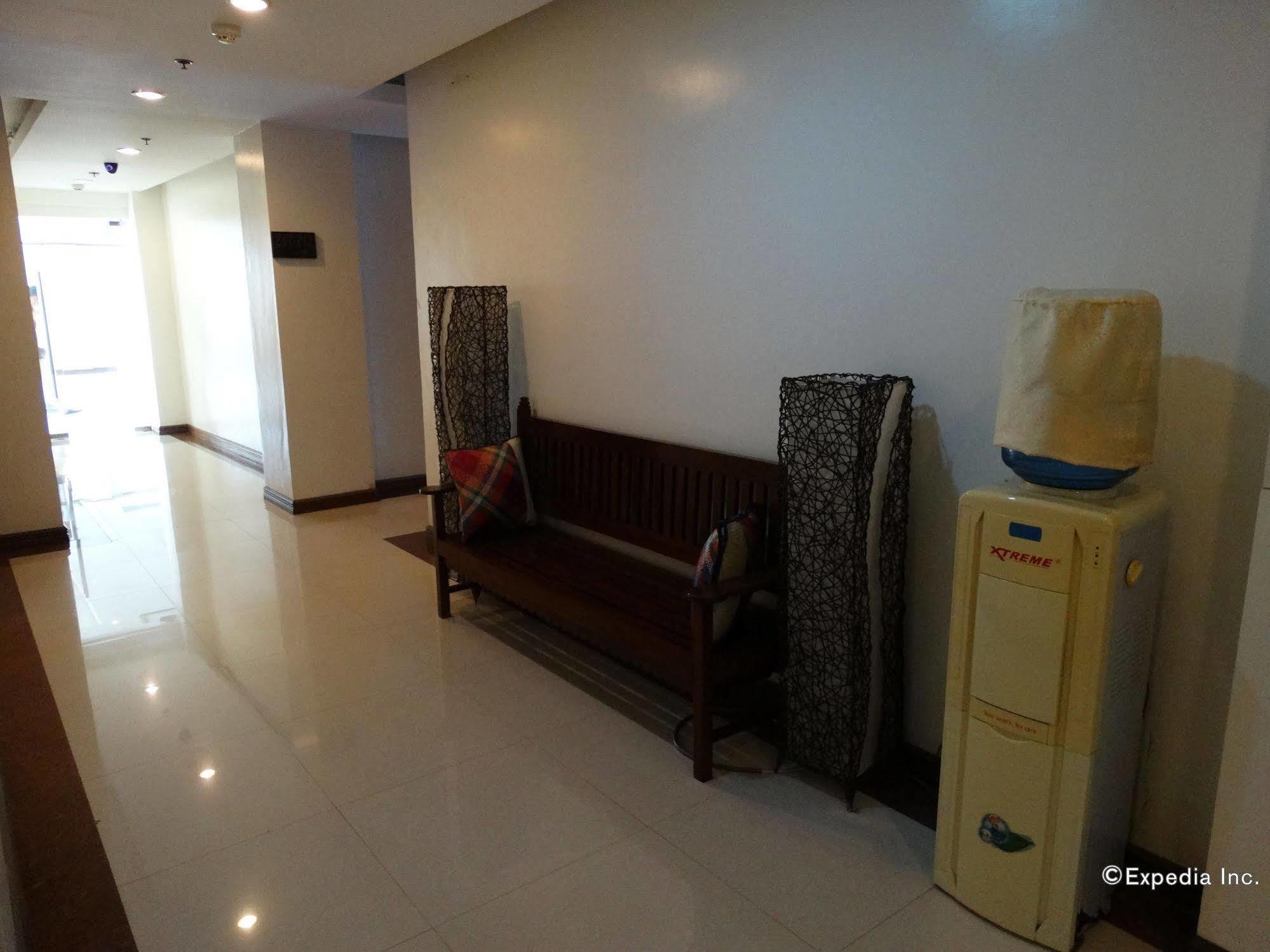 Ipil Suites Puerto Princesa Buitenkant foto