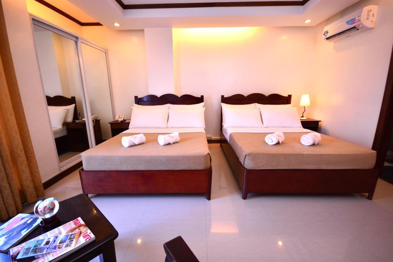 Ipil Suites Puerto Princesa Buitenkant foto