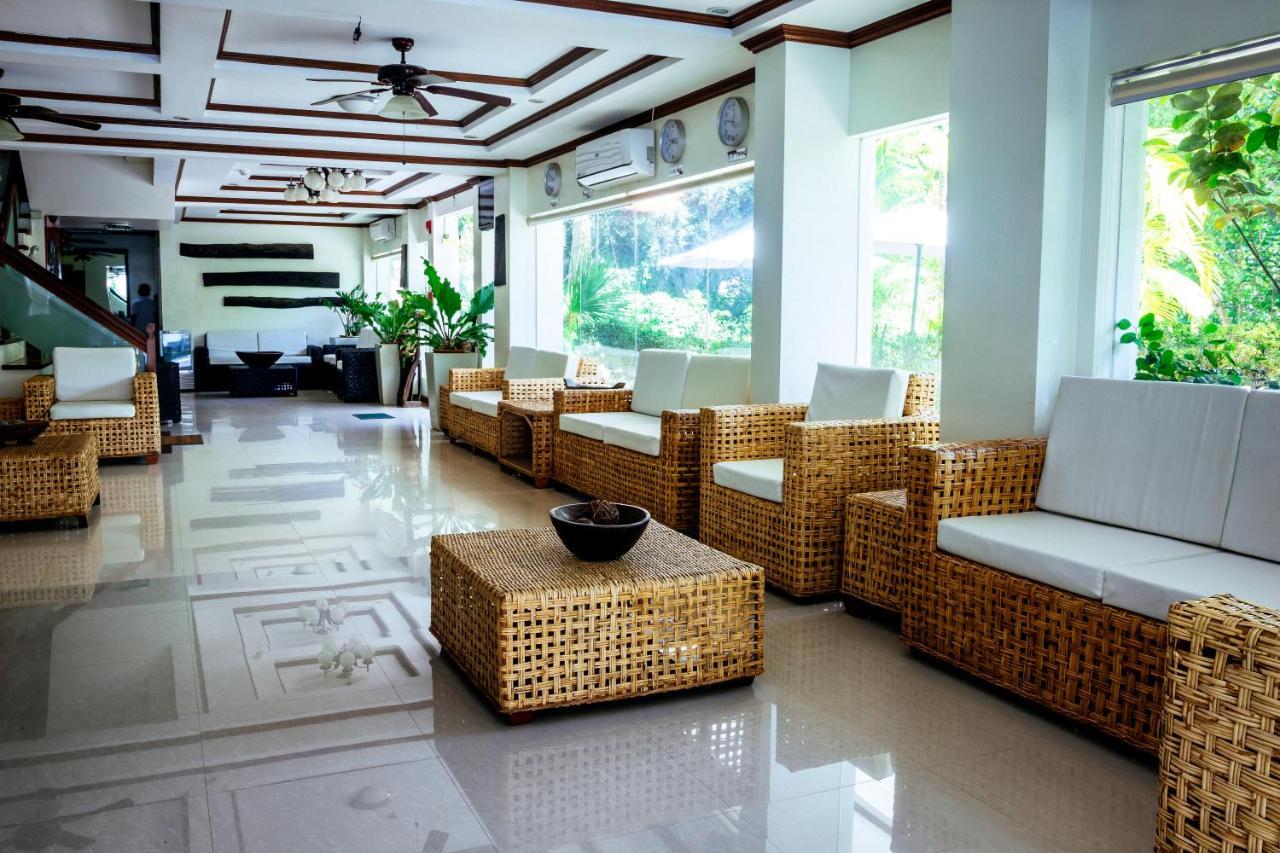 Ipil Suites Puerto Princesa Buitenkant foto