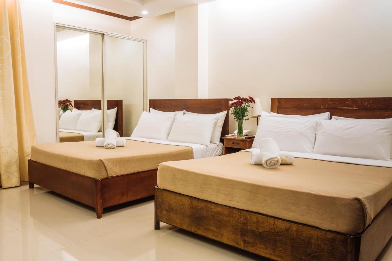 Ipil Suites Puerto Princesa Buitenkant foto