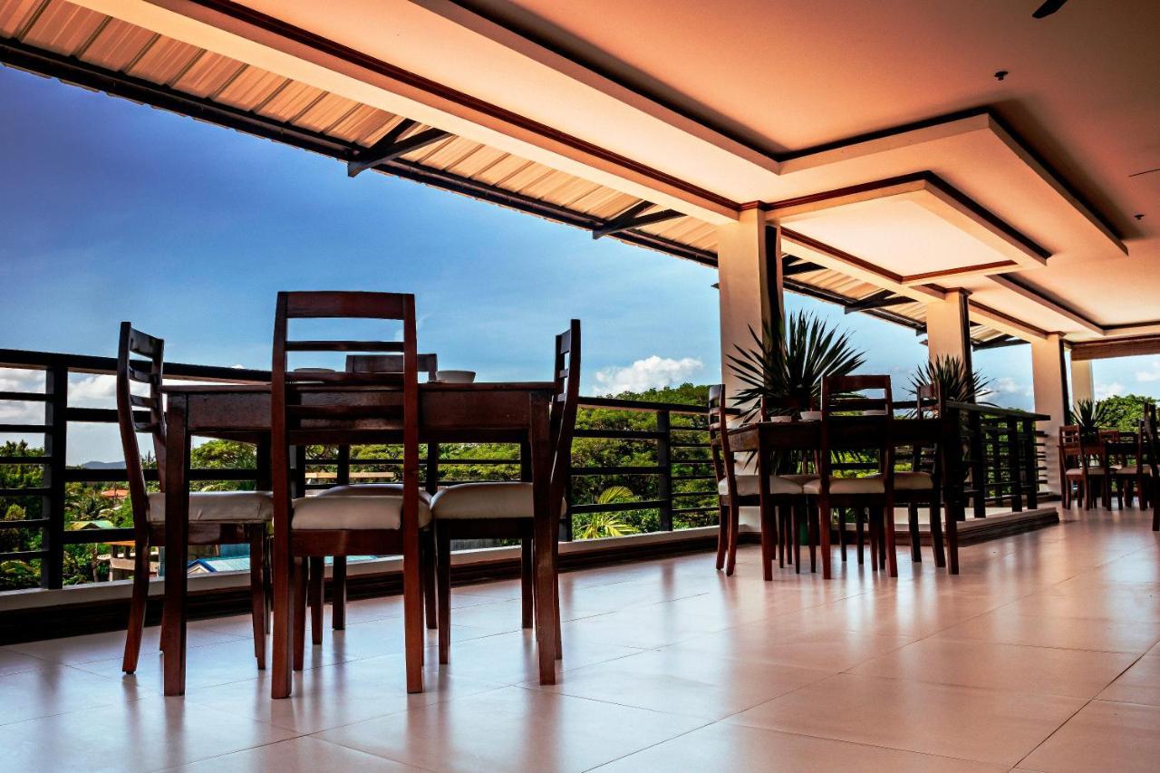 Ipil Suites Puerto Princesa Buitenkant foto
