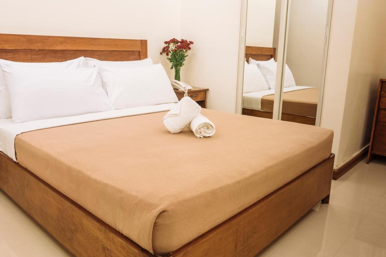 Ipil Suites Puerto Princesa Buitenkant foto